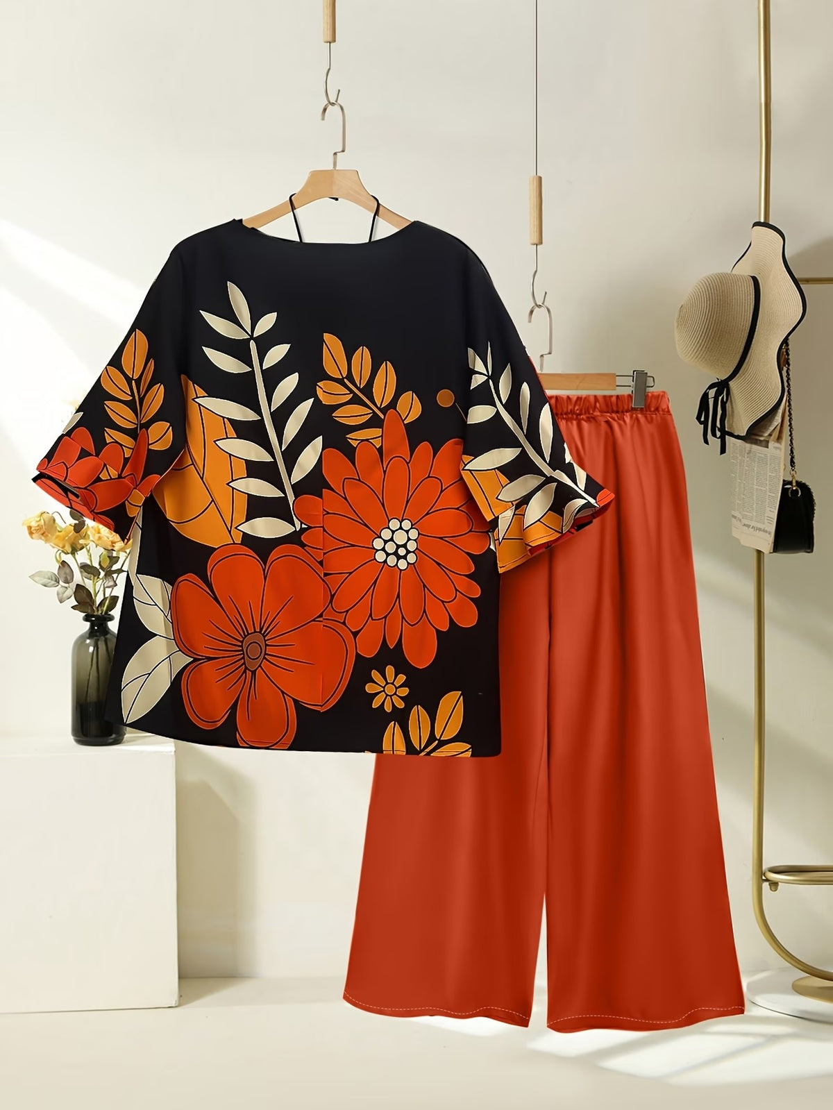 Women's Lightweight Floral Top & Elastic Waist Pants Set