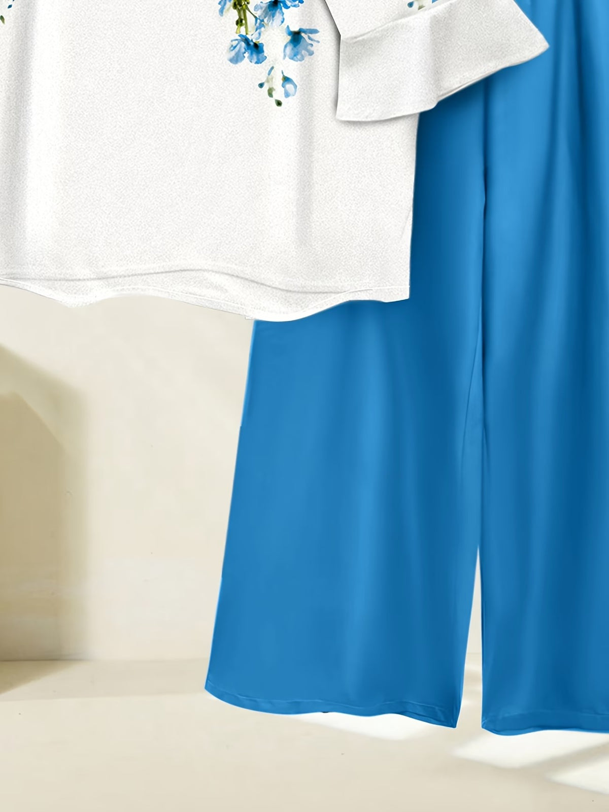Women's Lightweight Floral Top & Elastic Waist Pants Set