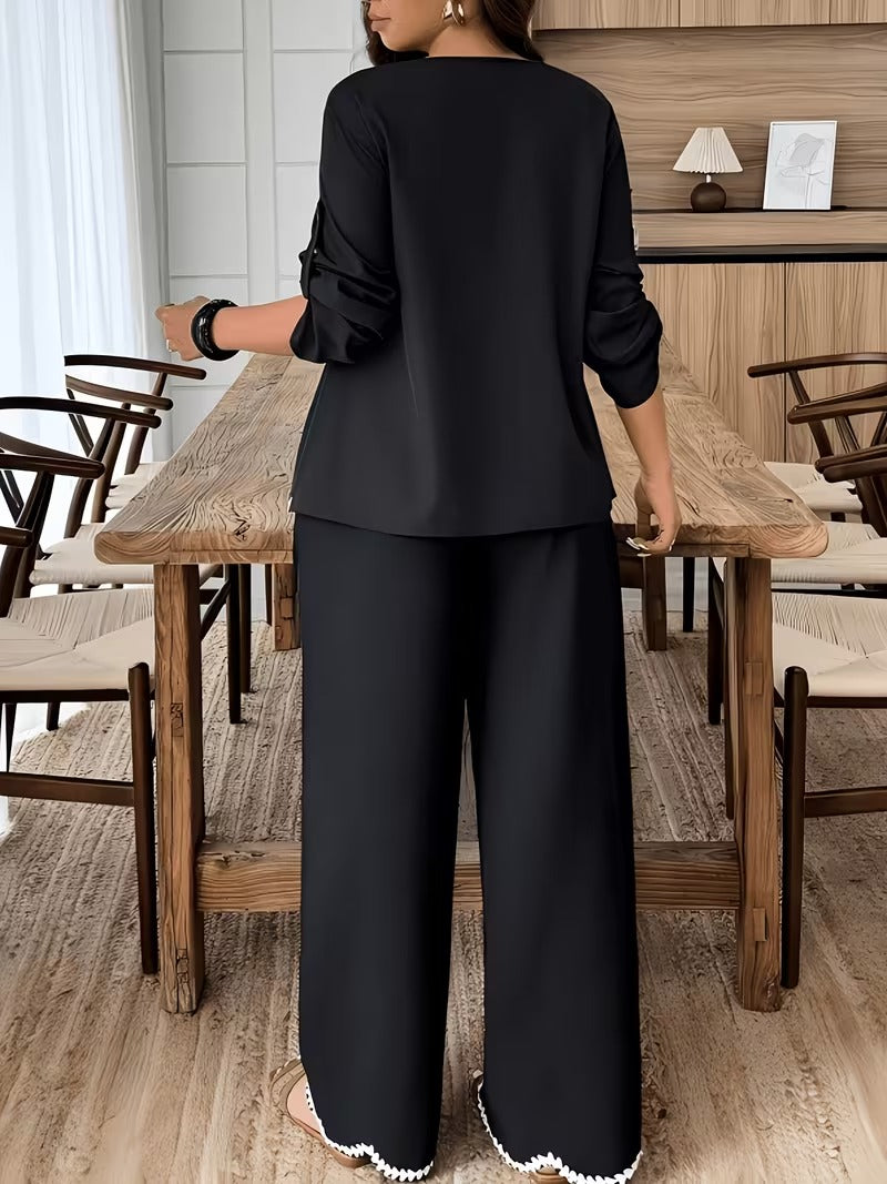 Plus Size Women’s Short-Sleeve V-Neck Top & Relaxed Pants Set