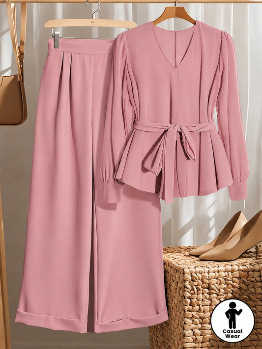 Plus Size Women’s Fashionable Lace-Up Waist Blouse & Casual Trousers Outfit