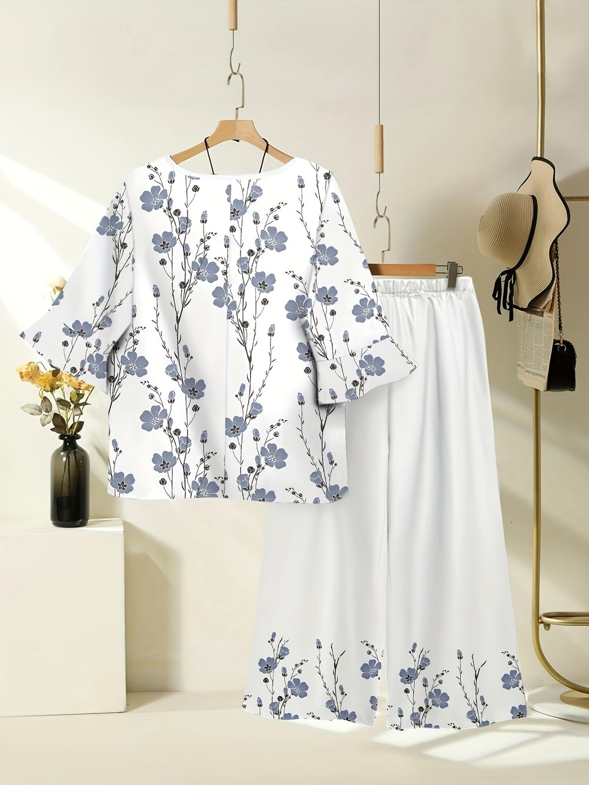 Women's Lightweight Floral Top & Elastic Waist Pants Set