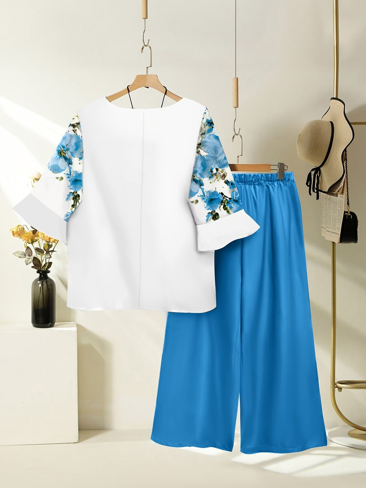 Women's Lightweight Floral Top & Elastic Waist Pants Set