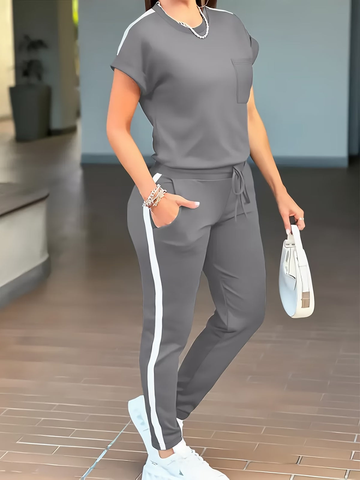 Women’s Fashion Commuter Short-Sleeve Top & Trousers Set