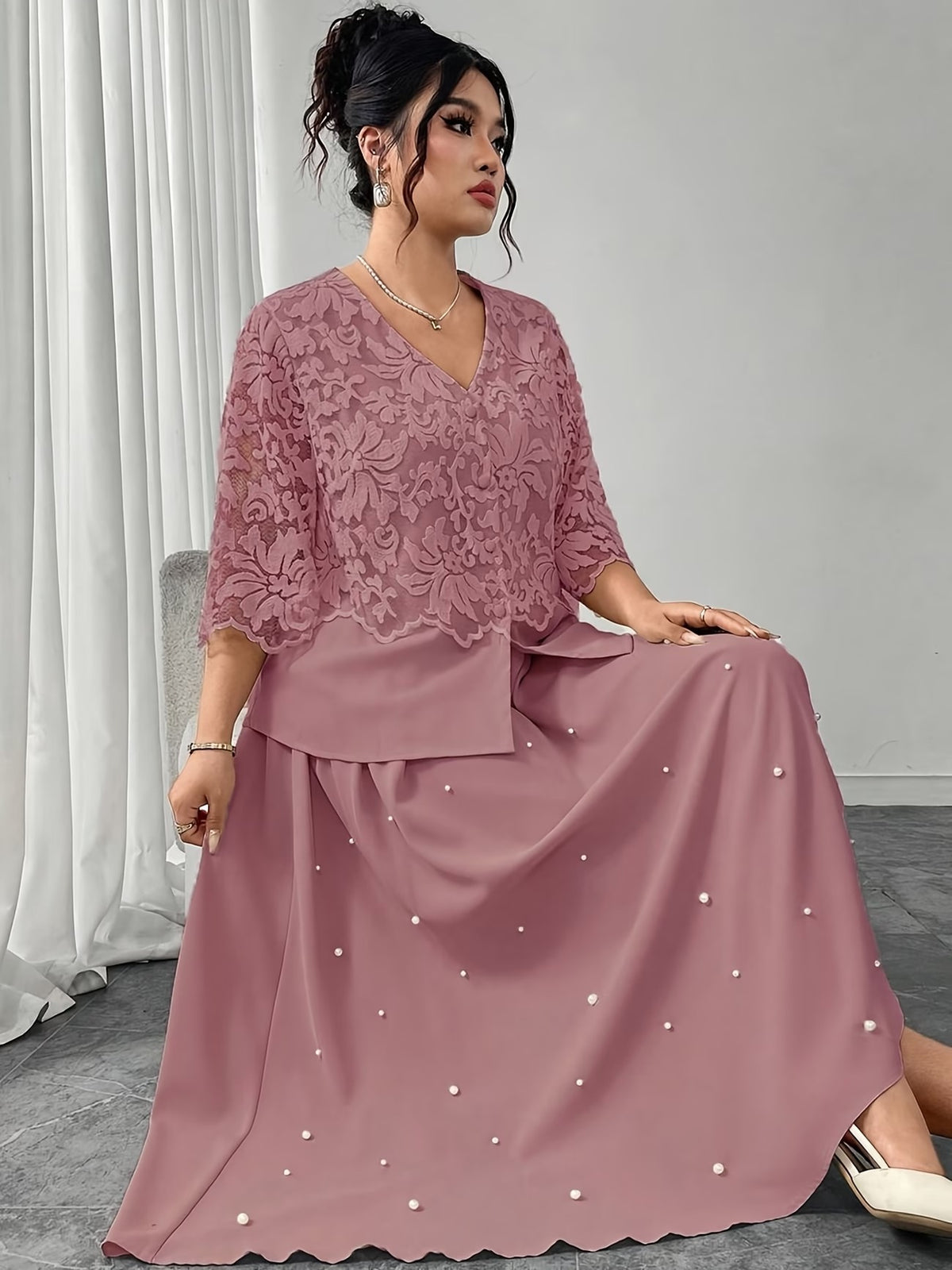 Women’s Plus Size Lace Patchwork Top & Beaded Skirt 2-Piece Outfit