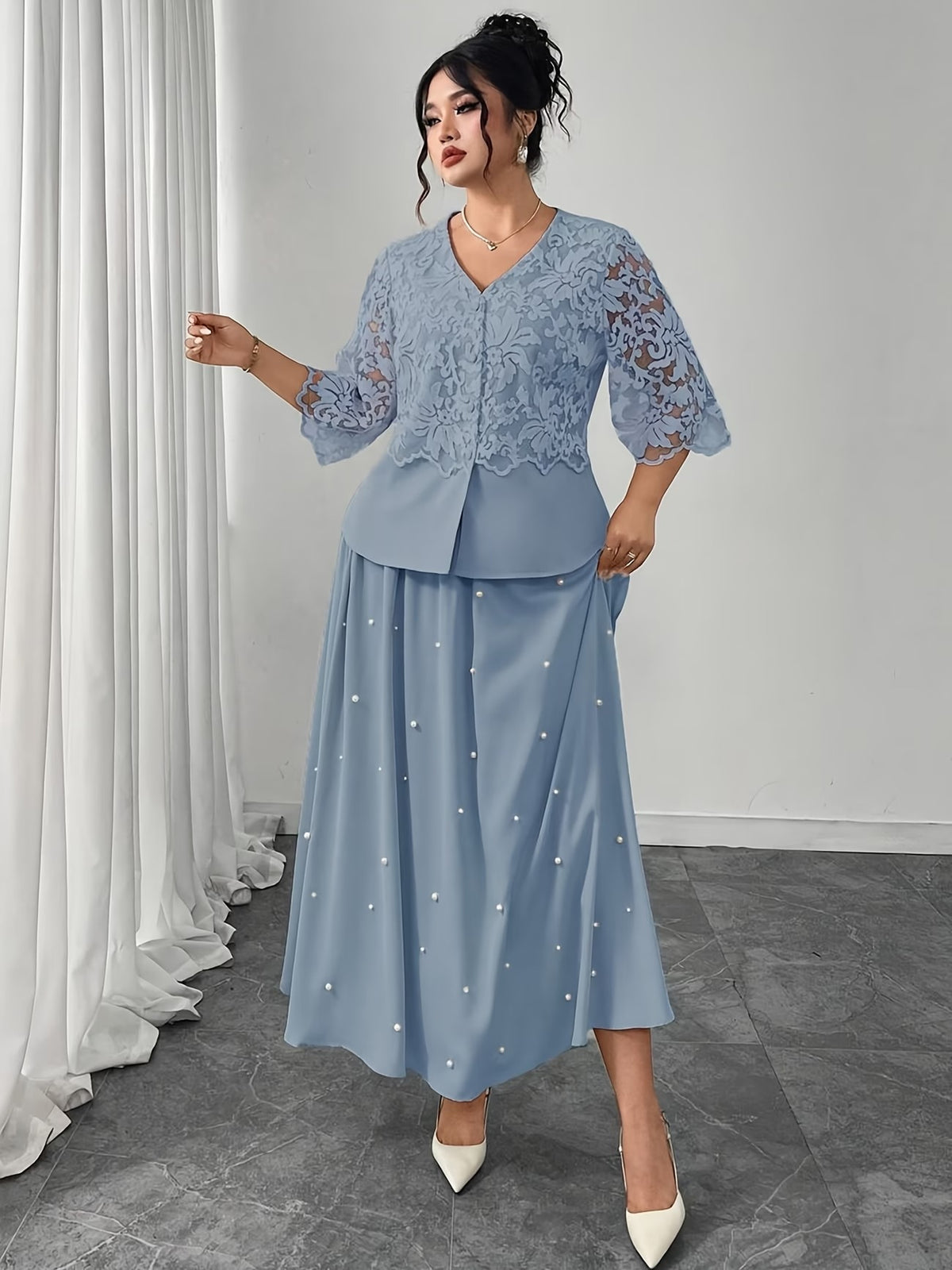 Women’s Plus Size Lace Patchwork Top & Beaded Skirt 2-Piece Outfit