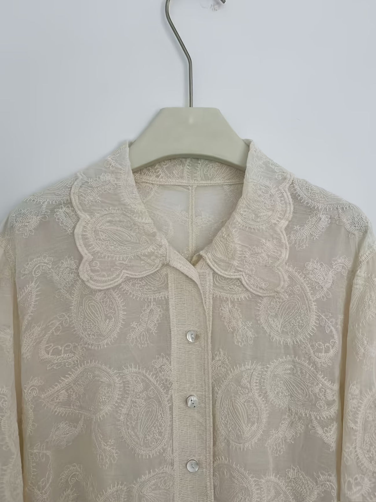 Women’s Artistic Embroidered Wavy-Hem Shirt & Straight-Leg Pants Outfit