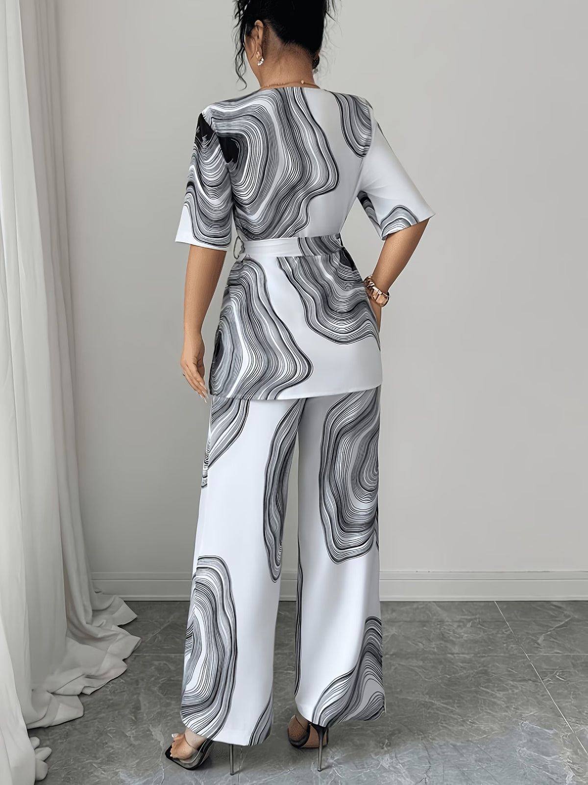 Women’s Wave Print Lace-Up V-Neck Top & Wide-Leg Pants Set