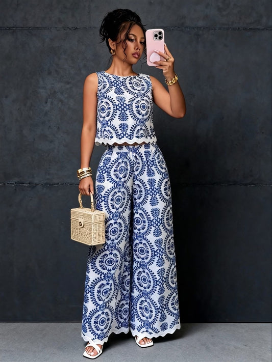 Women’s Stylish Sleeveless Blouse & Printed Straight-Leg Pants Set