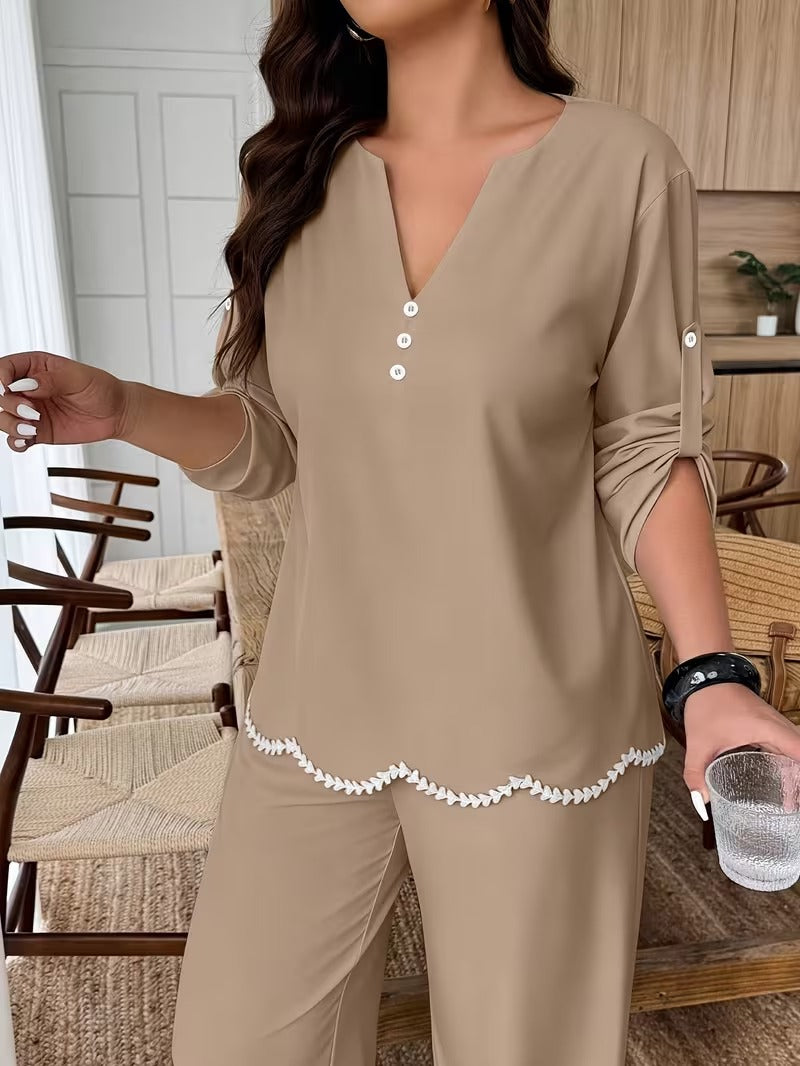 Plus Size Women’s Short-Sleeve V-Neck Top & Relaxed Pants Set