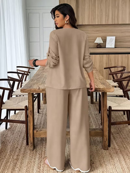 Plus Size Women’s Short-Sleeve V-Neck Top & Relaxed Pants Set