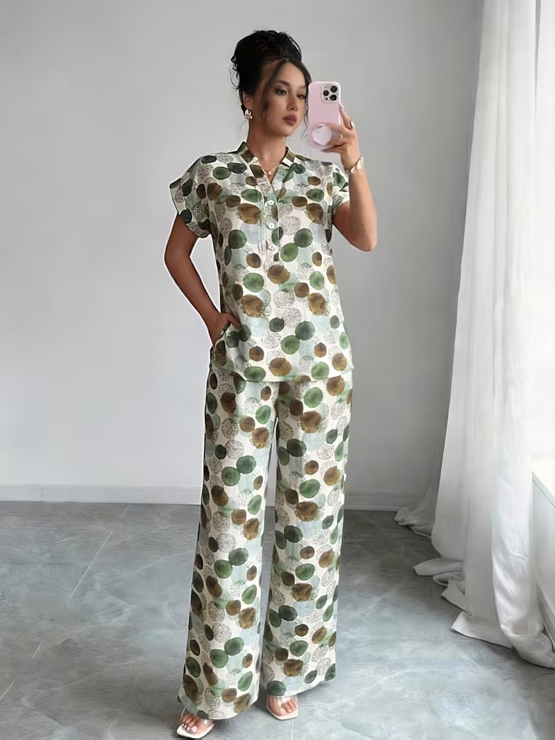 Women’s Stylish Printed Top & Relaxed Pants 2-Piece Set