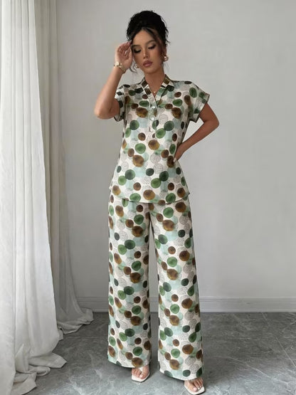 Women’s Stylish Printed Top & Relaxed Pants 2-Piece Set