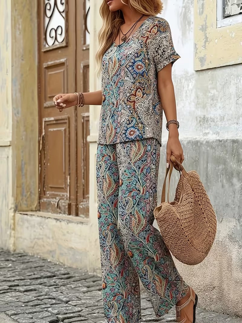 Women’s Paisley Casual Top & Drawstring Waist Pants Set