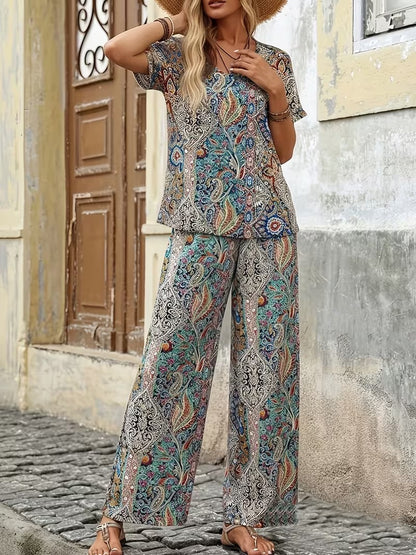 Women’s Paisley Casual Top & Drawstring Waist Pants Set